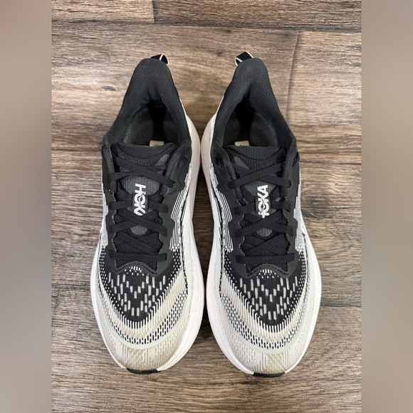 Hoka Skyflow Women’s Athletic Sneakers Sz 8.5 - Picture 7 of 12